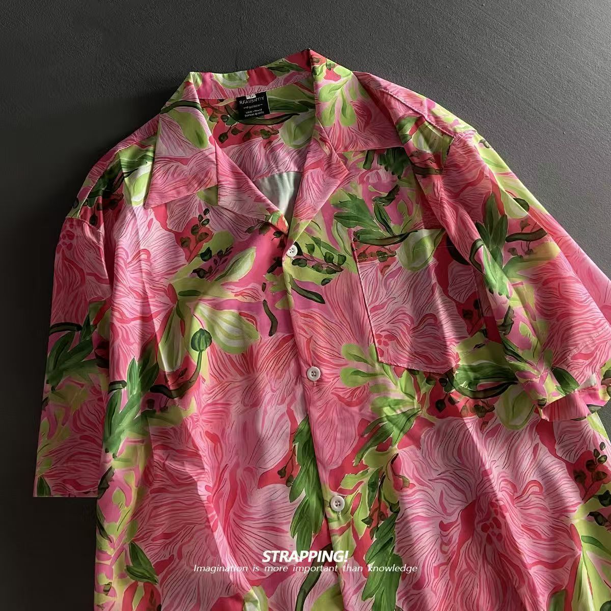 Roze Graffiti Bloemen Cubaanse - Summer Clothing Men 2025 recensie en prijs