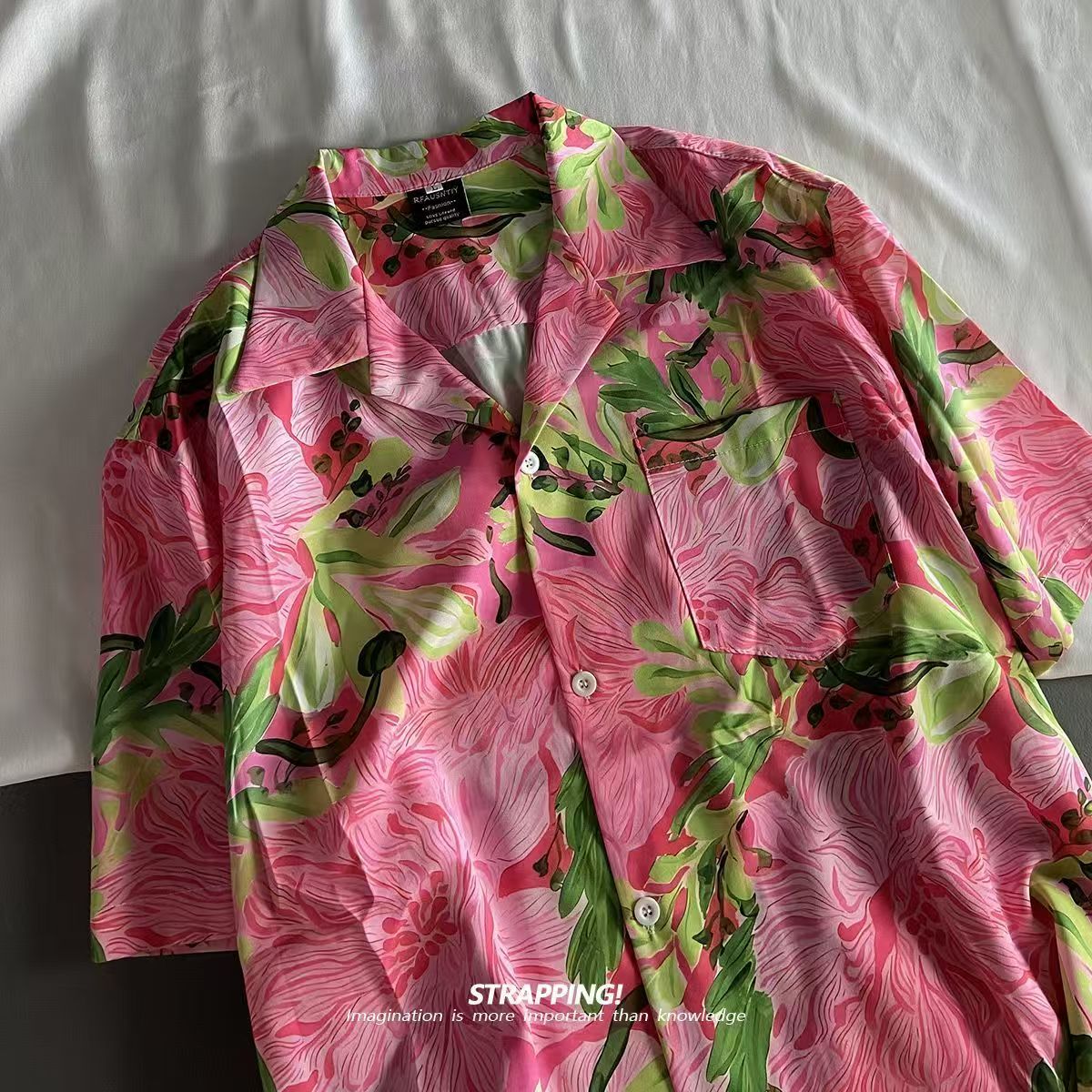 Roze Graffiti Bloemen Cubaanse - Summer Clothing Men 2025 recensie en prijs