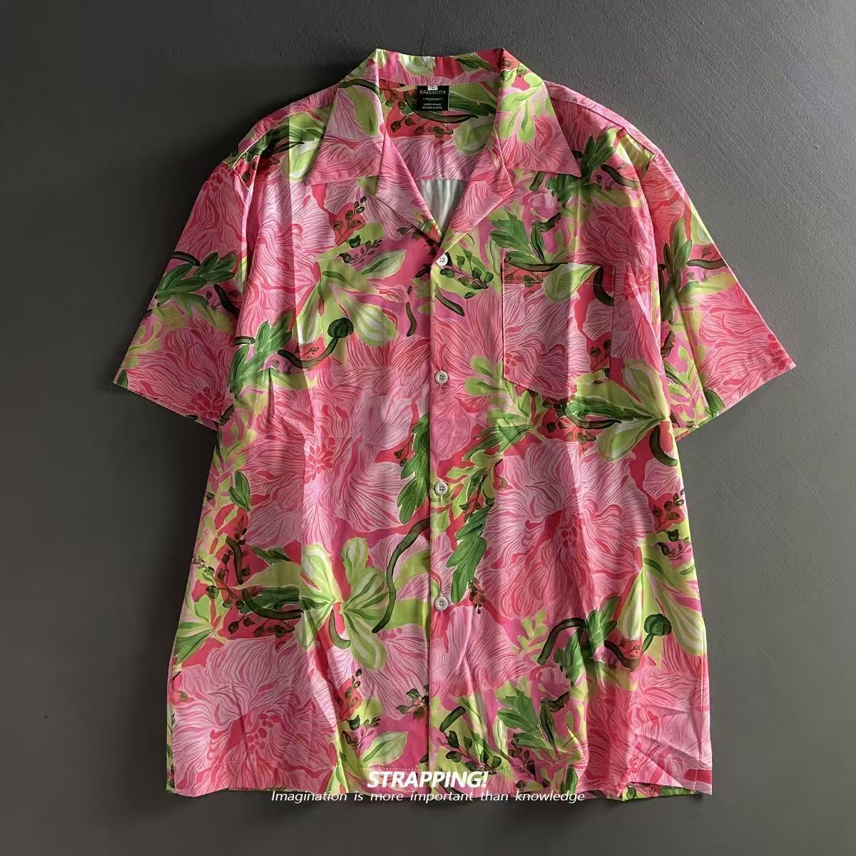 Roze Graffiti Bloemen Cubaanse - Summer Clothing Men 2025 recensie en prijs